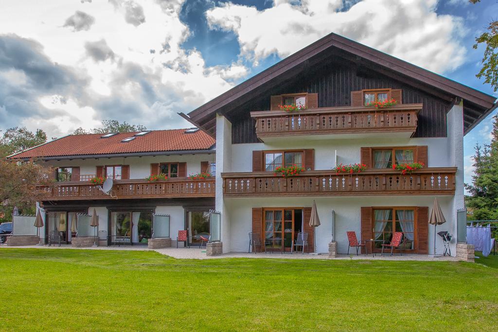 Gaestehaus Edlhuber มิทเทนวัลด์ ภายนอก รูปภาพ
