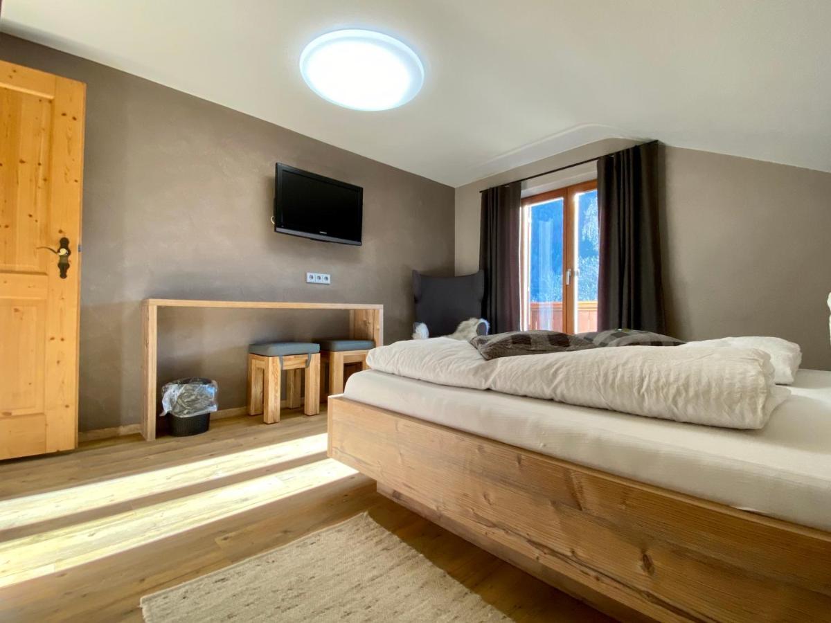 Gaestehaus Edlhuber มิทเทนวัลด์ ภายนอก รูปภาพ