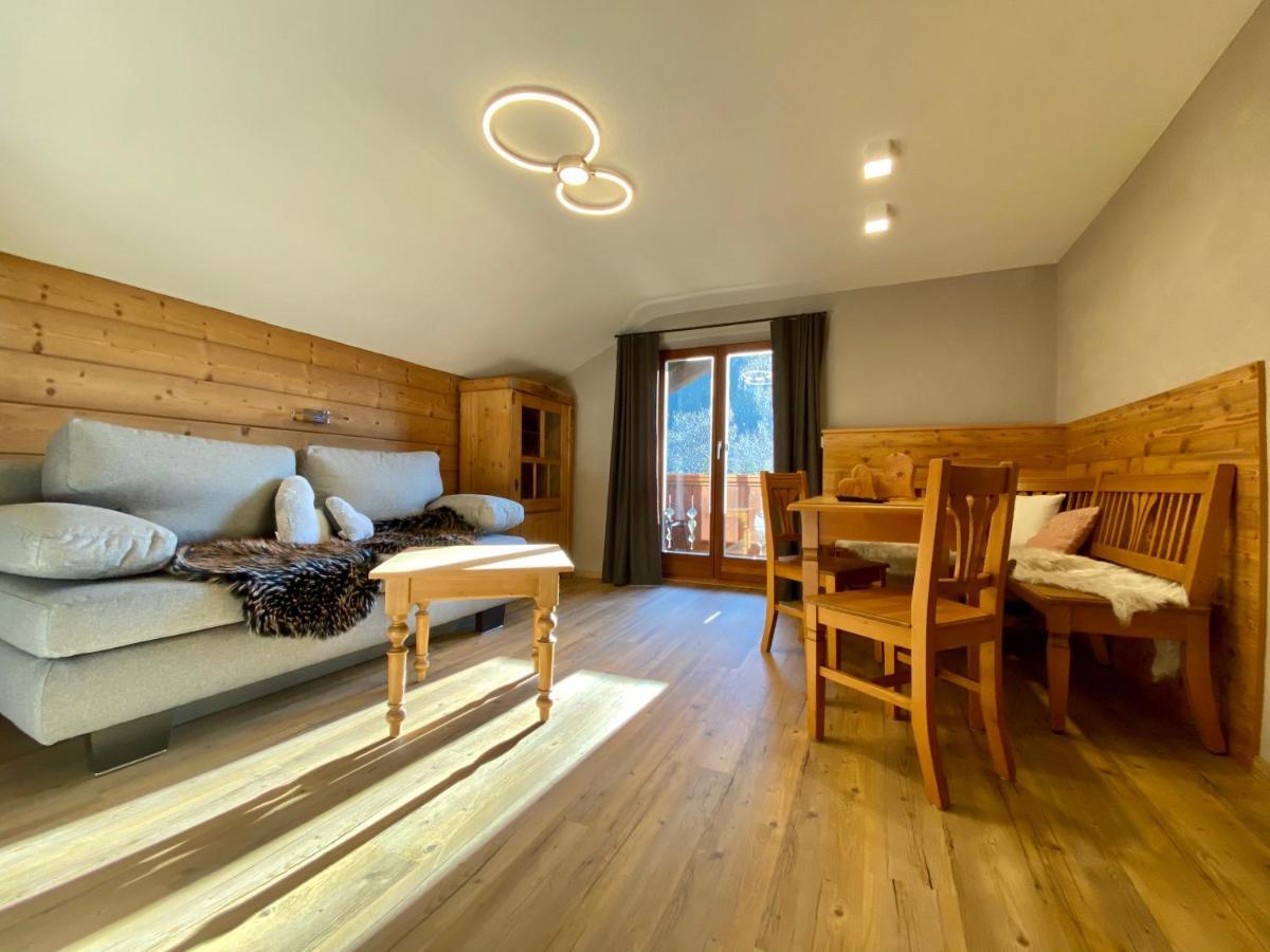 Gaestehaus Edlhuber มิทเทนวัลด์ ภายนอก รูปภาพ